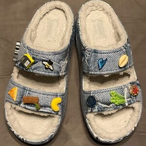 SZA CROCS Women’s Denim Blue Slippers with Fun Charms